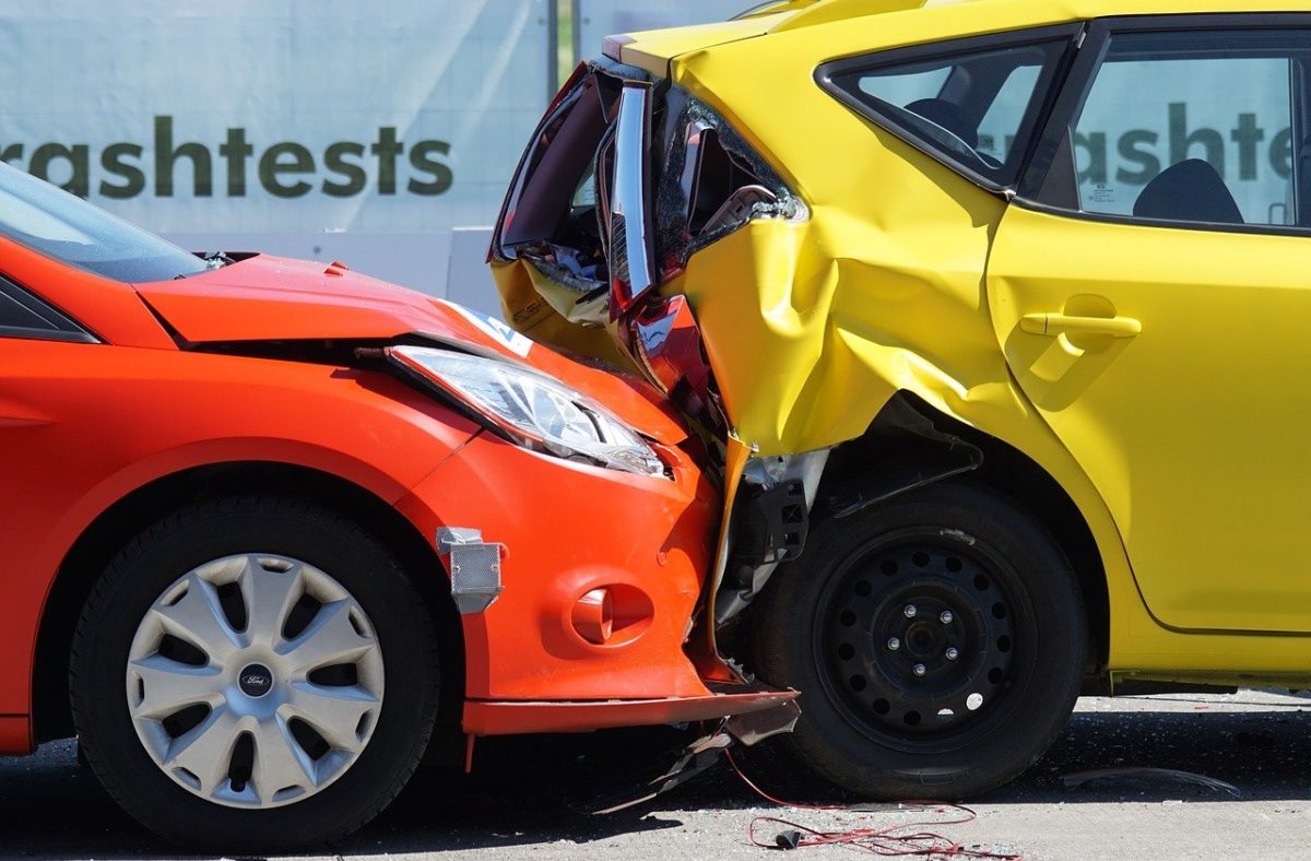 Zazwyczaj polisa ubezpieczenia pokrywa wypłatę odszkodowania w wypadku…
